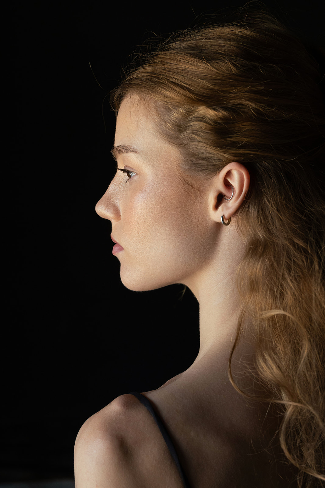 profile of woman with no double chin